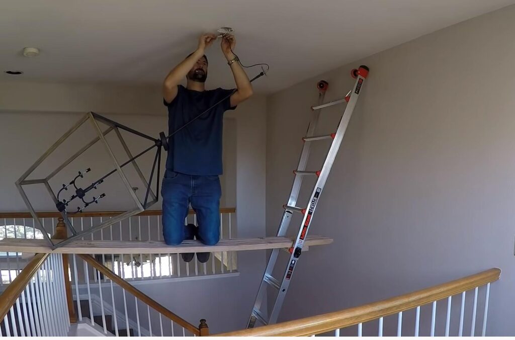 How to change chandelier light bulbs